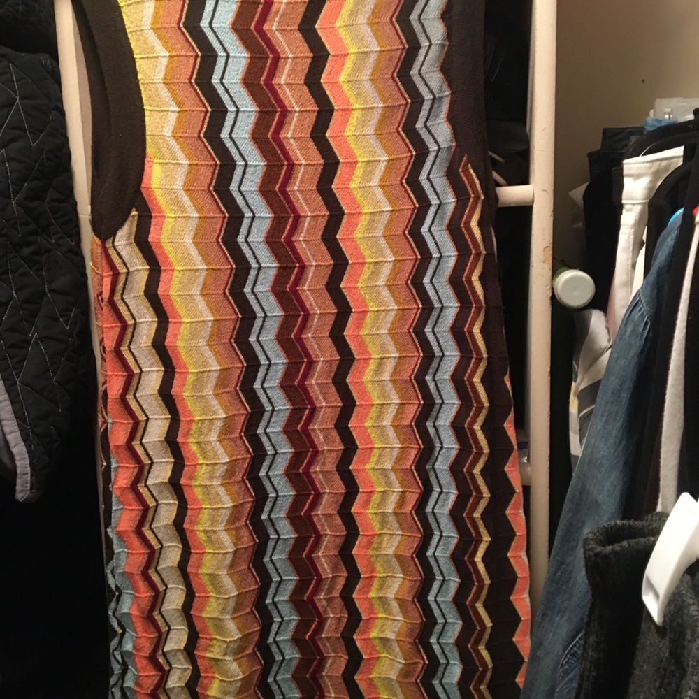 Beautiful , size LARGE brown plaid sheath dress,